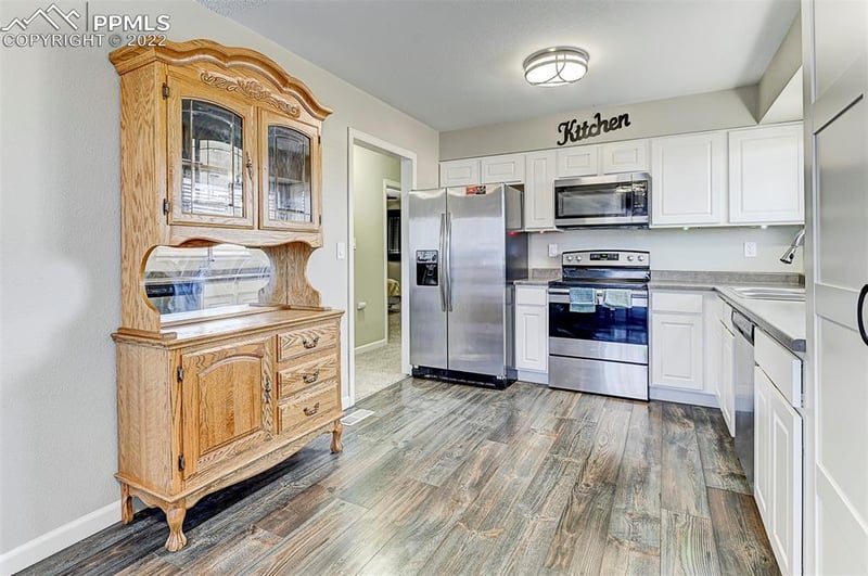 4005 Jet Wing Pl, Colorado Springs, CO 80916