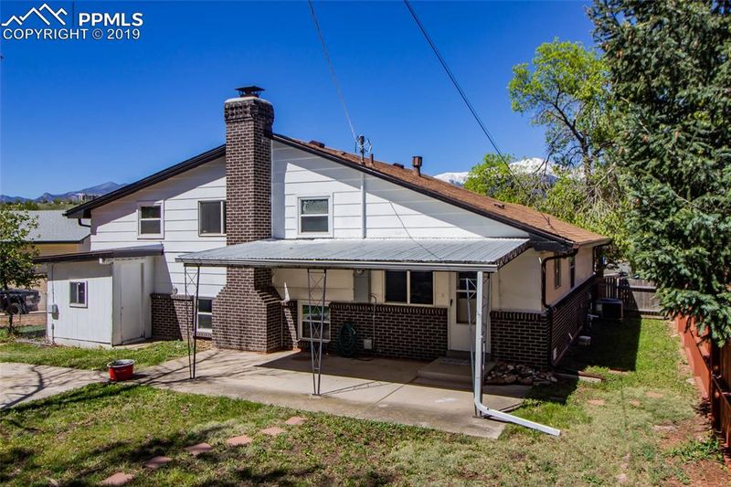 4009 E Darby Cir, Colorado Springs, CO 80907