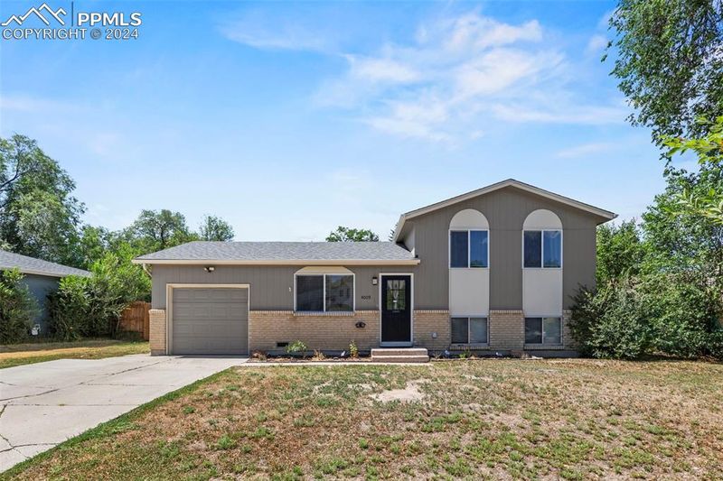 4009 Shelley Ave, Colorado Springs, CO 80910