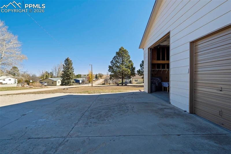 401 Cheyenne St, Calhan, CO 80808