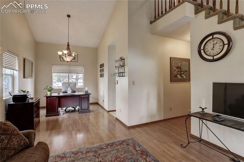 4010 Bowsprit Ln, Colorado Springs, CO 80918
