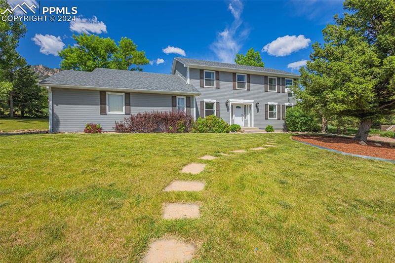 4010 Regency Dr, Colorado Springs, CO 80906
