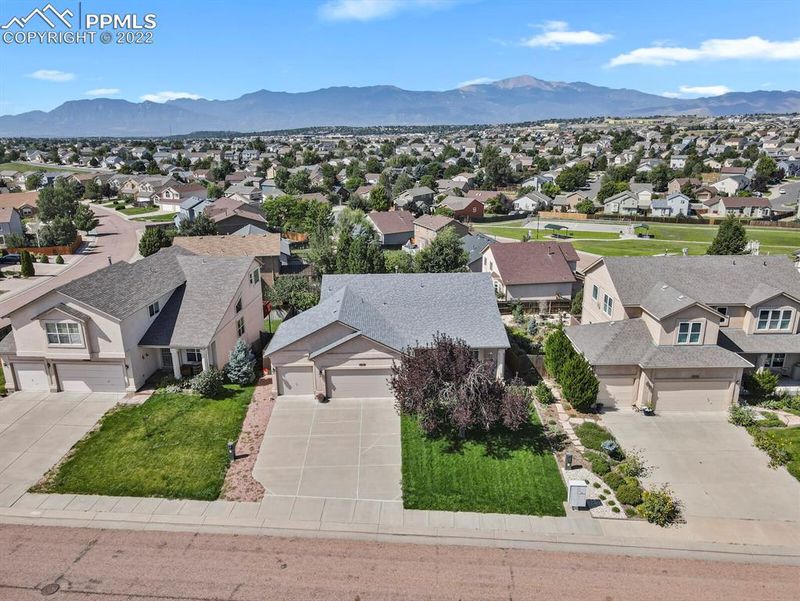4012 Roan Dr, Colorado Springs, CO 80922