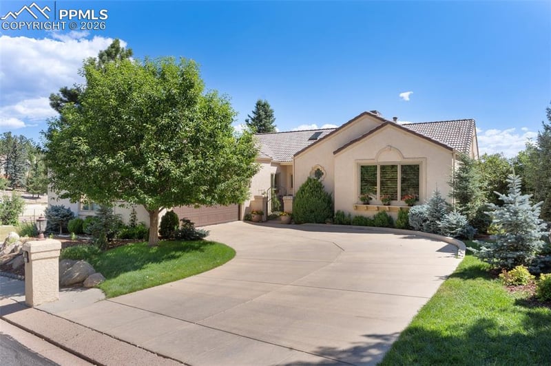 4015 Hermitage Dr, Colorado Springs, CO 80906