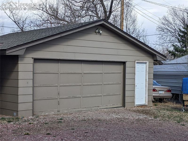 4015 Tappan Dr, Colorado Springs, CO 80909