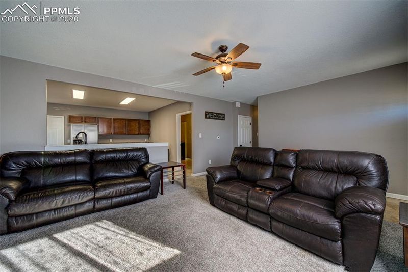 402 Crest St, Fountain, CO 80817