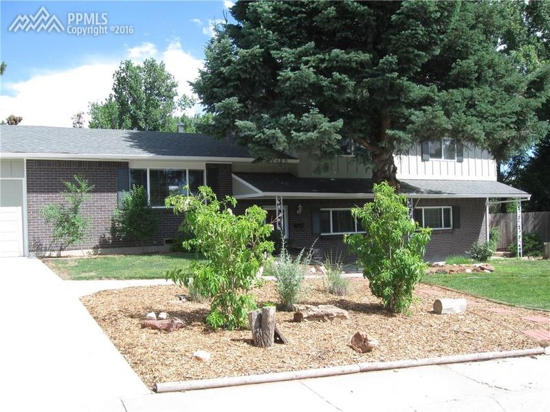 4027 S Loring Cir, Colorado Springs, CO 80909
