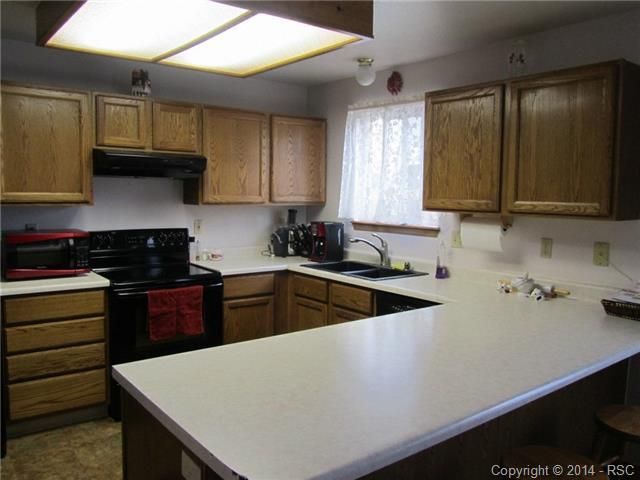 4027 Shining Star Dr, Colorado Springs, CO 80925