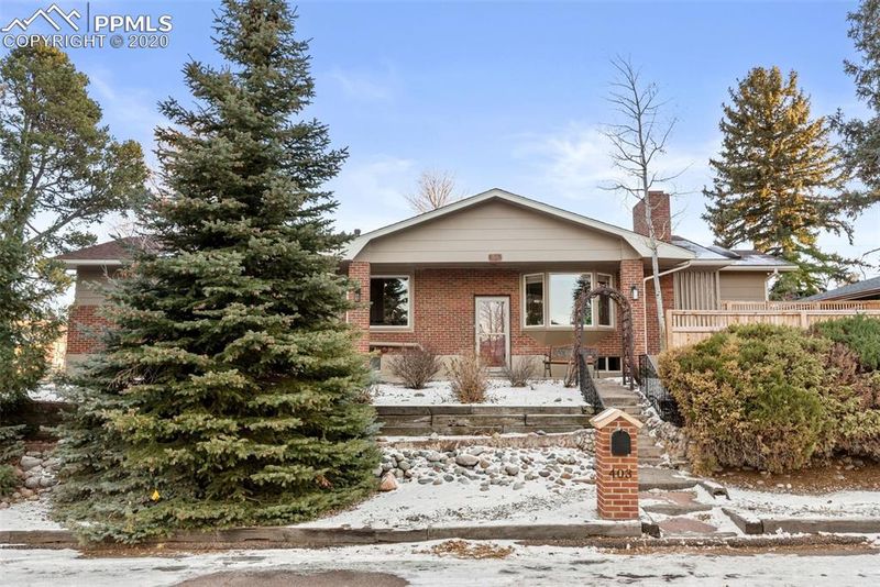 403 Pine Ave, Colorado Springs, CO 80906