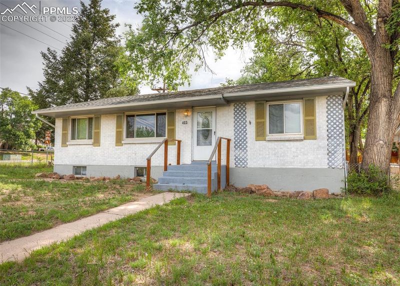 403 Yellowstone Rd, Colorado Springs, CO 80910