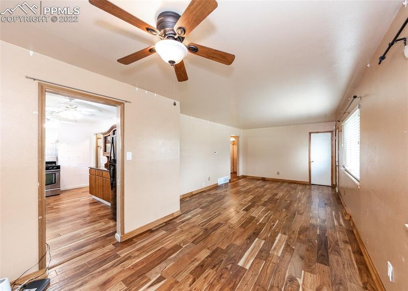 403 Yellowstone Rd, Colorado Springs, CO 80910