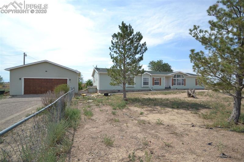 4031 40th Ln, Pueblo, CO 81022