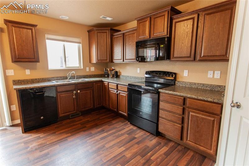 4038 Silver Star Grv, Colorado Springs, CO 80911
