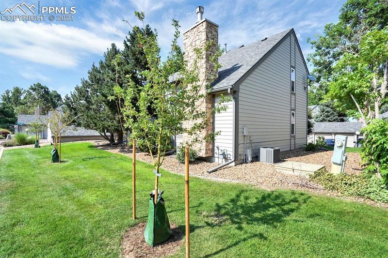 404 Cobblestone Dr, Colorado Springs, CO 80906