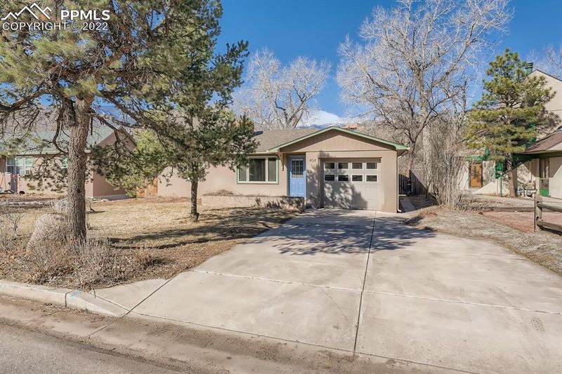 404 Columbia Rd, Colorado Springs, CO 80904