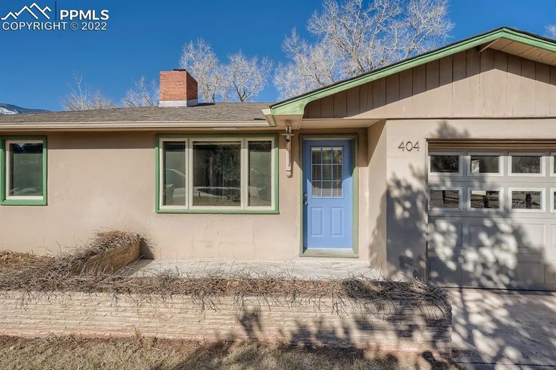 404 Columbia Rd, Colorado Springs, CO 80904