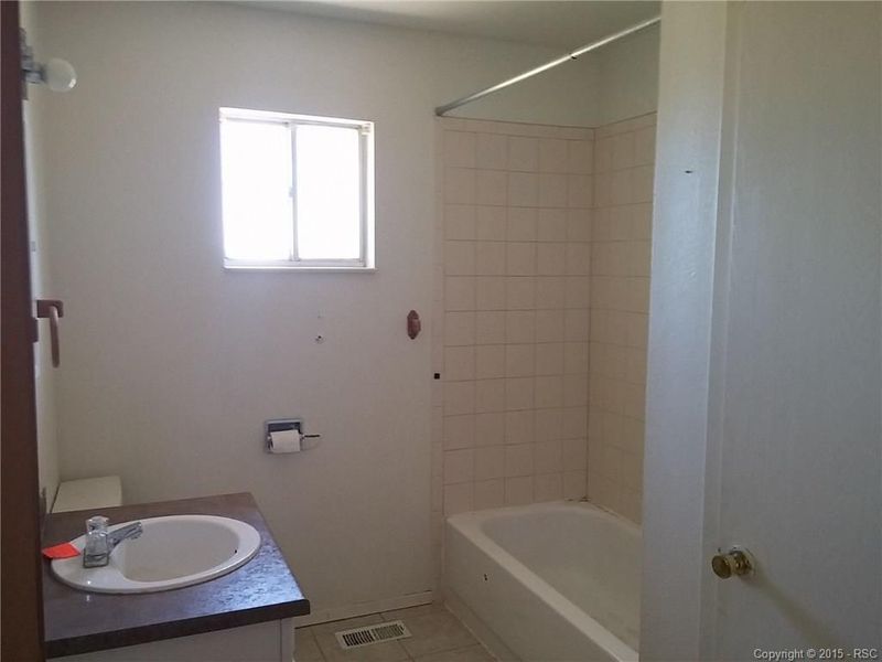404 Hawkins St, Penrose, CO 81240