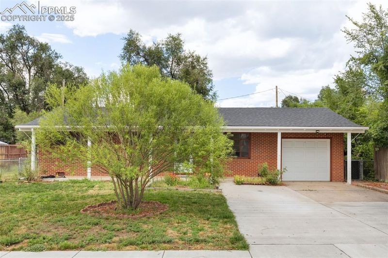 404 Kiva Rd, Colorado Springs, CO 80911
