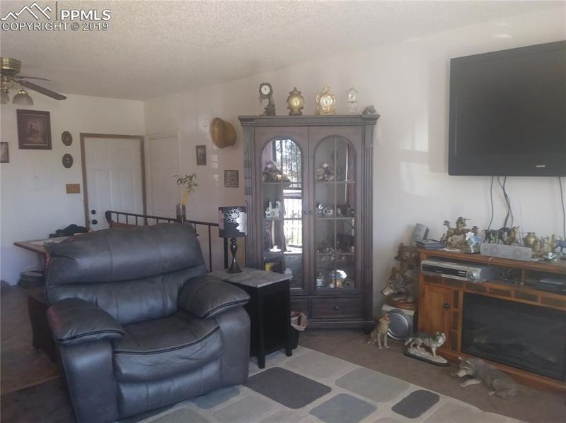 4050 Morley Dr, Colorado Springs, CO 80916