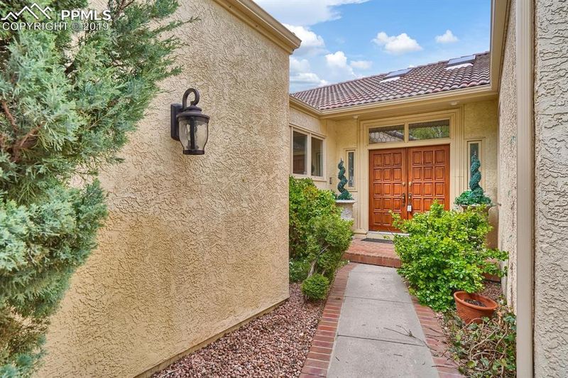 4055 Hermitage Dr, Colorado Springs, CO 80906
