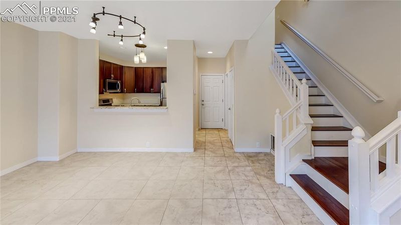 4060 Diamond Ridge Vw, Colorado Springs, CO 80918