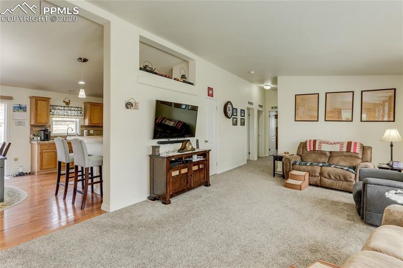 4061 Gray Fox Hts, Colorado Springs, CO 80922
