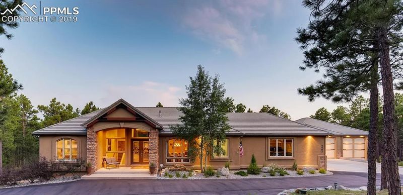 4061 High Forest Rd, Colorado Springs, CO 80908