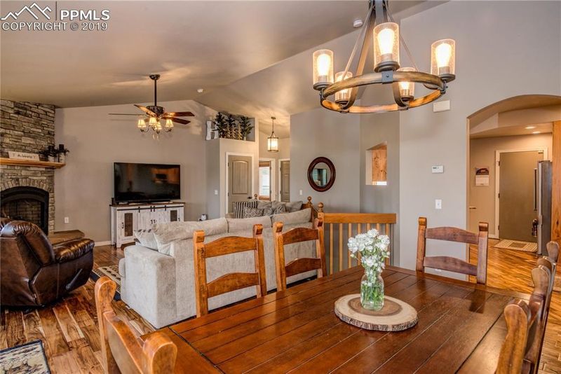 4067 Omer Rd, Divide, CO 80814
