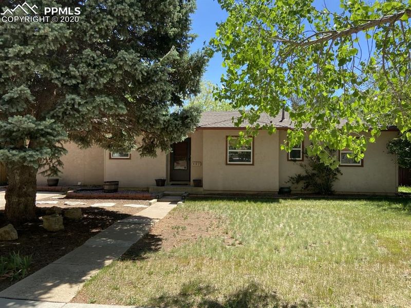 407 Echo Ln, Colorado Springs, CO 80904