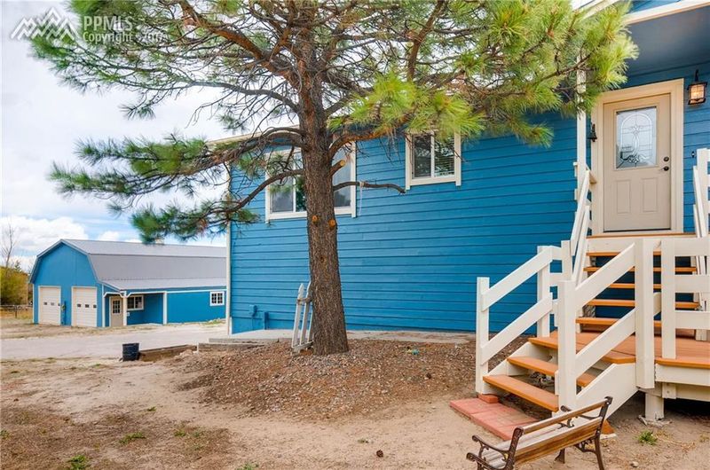 40700 Madrid Dr, Elizabeth, CO 80107