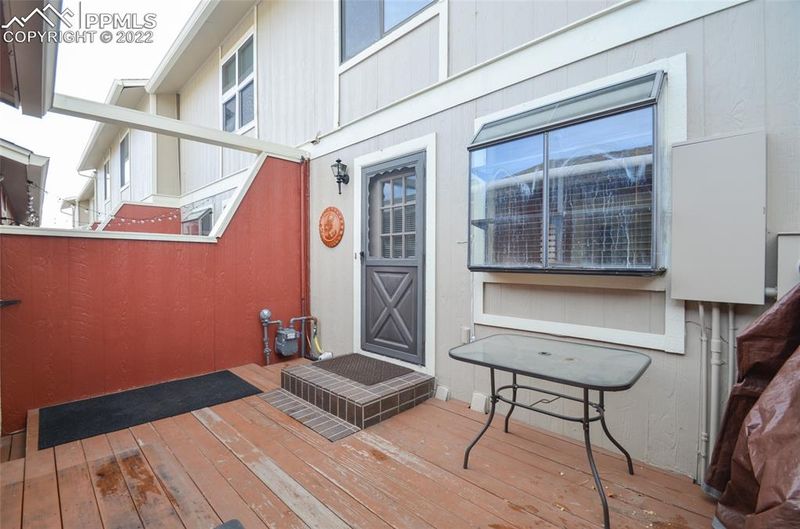 408 W Rockrimmon Blvd #B, Colorado Springs, CO 80919