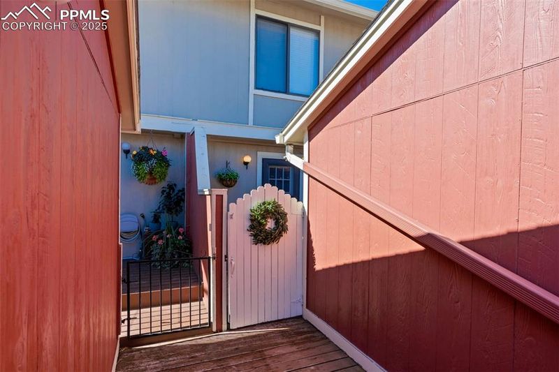 408 W Rockrimmon Blvd #D, Colorado Springs, CO 80919