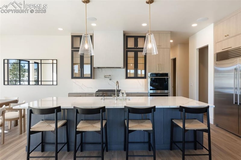 4082 Pinehurst Cir, Colorado Springs, CO 80908