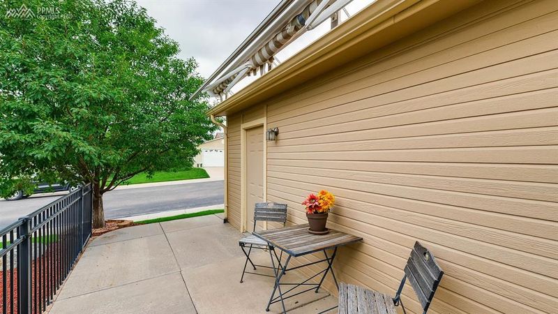 4085 Gray Fox Hts, Colorado Springs, CO 80922