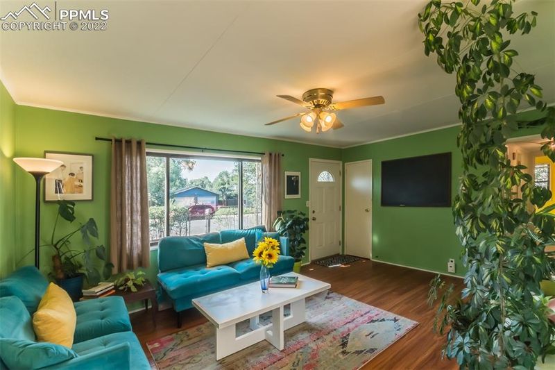 409 Springfield Ave, Colorado Springs, CO 80905