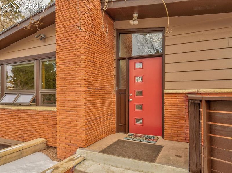 409 Valley Way, Colorado Springs, CO 80906