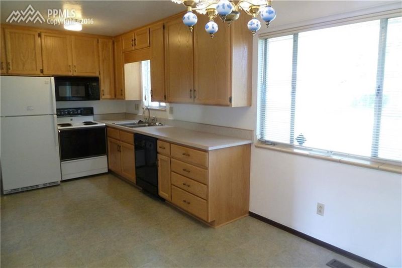 41 N Albion St, Colorado Springs, CO 80911
