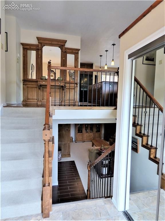 41 Sandra Ln, Manitou Springs, CO 80829