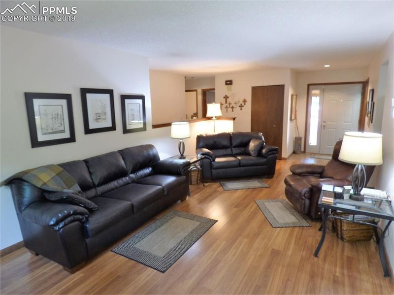 410 Union Pl, Colorado Springs, CO 80906
