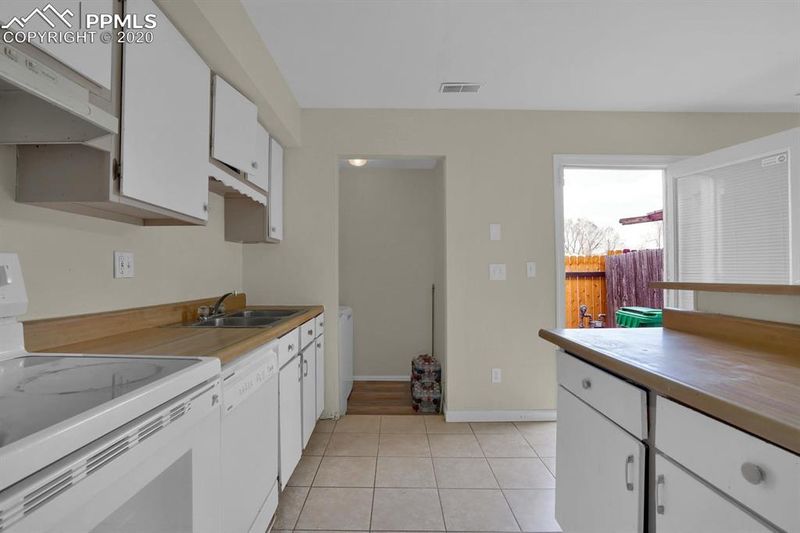 4105 Husted Mill Ct, Colorado Springs, CO 80910
