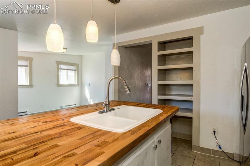 411 W Boulder St, Colorado Springs, CO 80905
