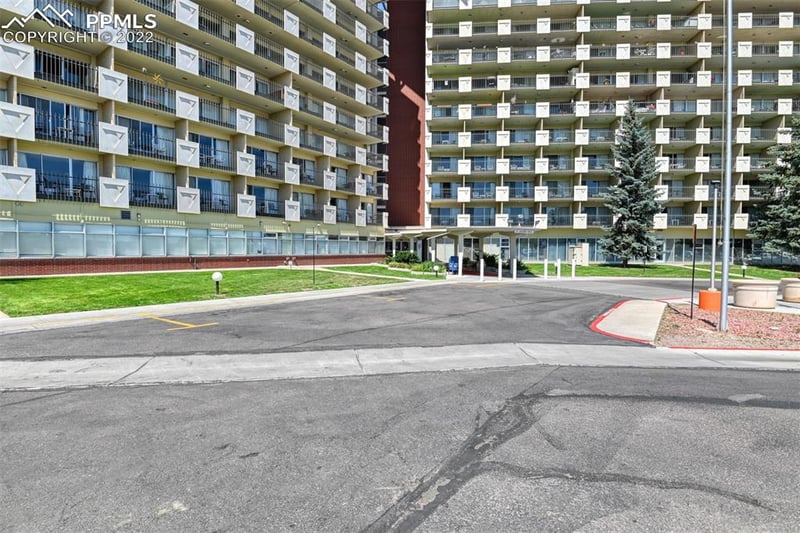 411 Lakewood Cir #C706, Colorado Springs, CO 80910