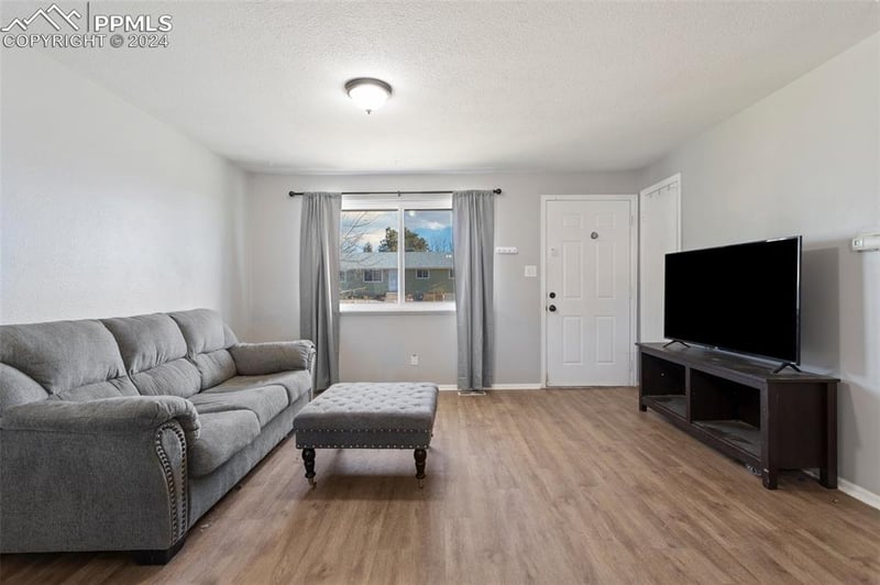 4114 Tennyson Ave, Colorado Springs, CO 80910