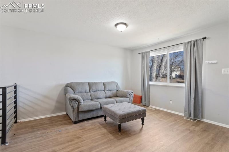 4114 Tennyson Ave, Colorado Springs, CO 80910