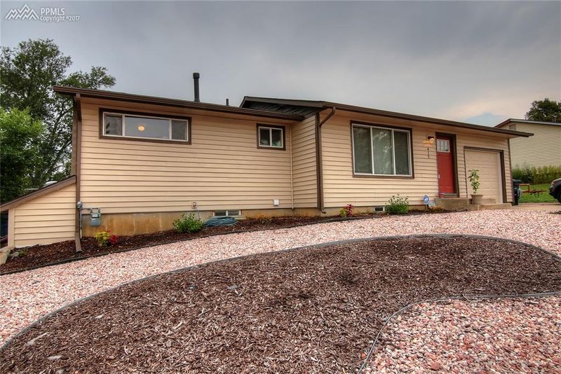 412 Rose Dr, Colorado Springs, CO 80911
