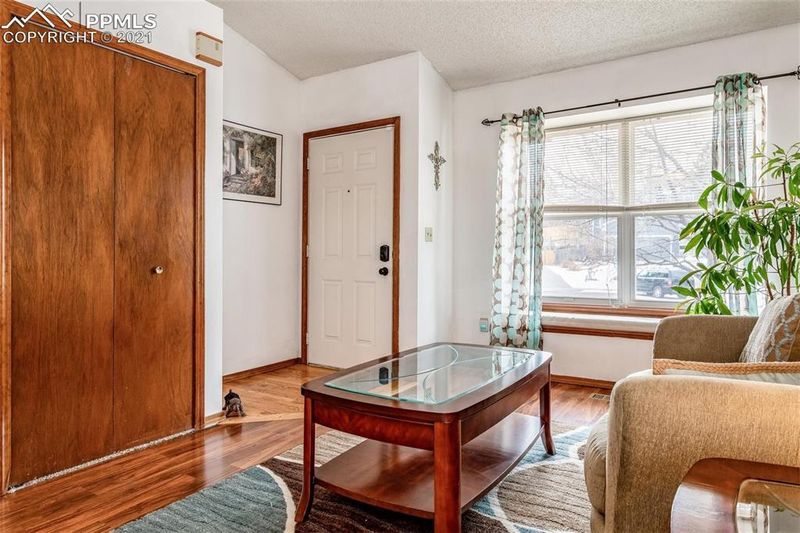 4120 Bobcat Ct, Colorado Springs, CO 80918