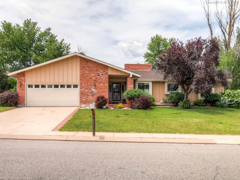 4120 Stonehaven Dr, Colorado Springs, CO 80906