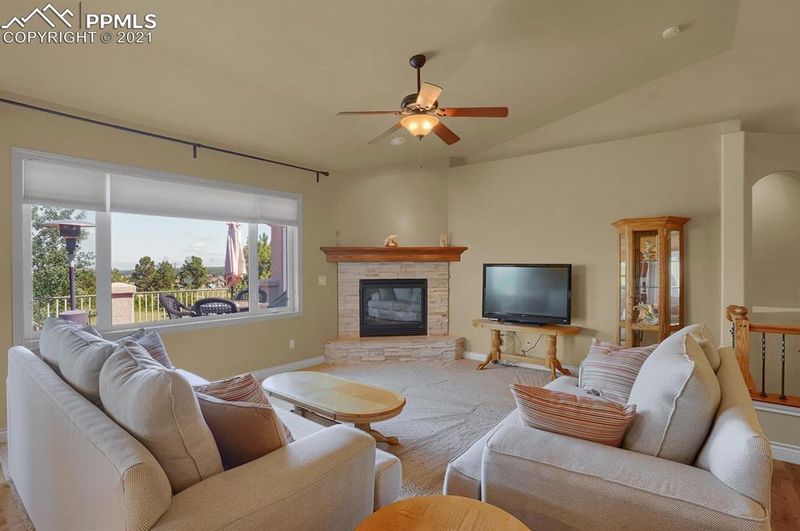4120 Sudbury Rd, Colorado Springs, CO 80908