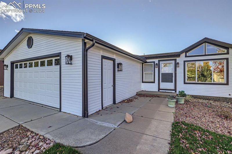 4126 Gray Fox Hts, Colorado Springs, CO 80922