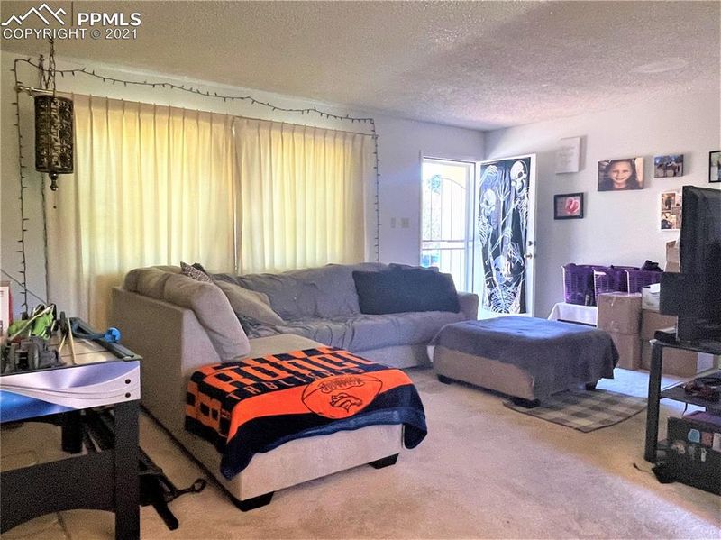 4130 Edwinstowe Ave, Colorado Springs, CO 80907
